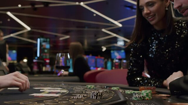 探索问鼎娱乐棋牌游戏优惠：打造专属您的线上娱乐新体验